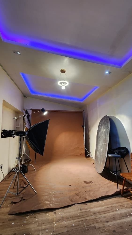 Photo Studio In Leisure Mall Surulere (adeniran Ogunsanya)